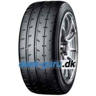 Yokohama Advan A052 ( 205/45 R17 88W XL )