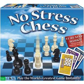 No Stress Chess af Winning Moves - Naturligt bræt, 2 spillere, Lær skak med handlingskort og to-sidet bræt