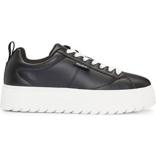 Platformsneakers med ruskindsdetaljer