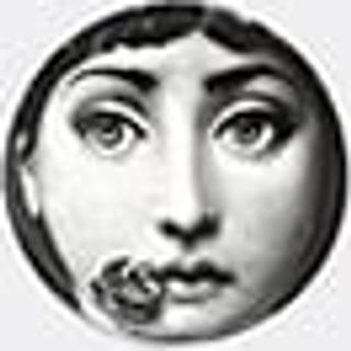 Fornasetti Serving And Trays - 'Tema e Variazioni N.137' round ashtray, black and white in WHITE 100% porcelain