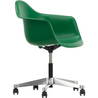 Vitra - Eames RE Plastic Armchair PACC 17 Emerald, Castors Soft - Skrivebordsstole - Charles & Ray Eames - Grøn