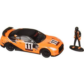 Greenlight 1:64 The Hobby Shop Series 3 2011 Nissan GT-R R35 Diecast Vehicle with Driver