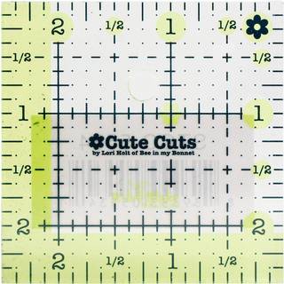 Lori Holt Cute Cut Ruler Squar Green