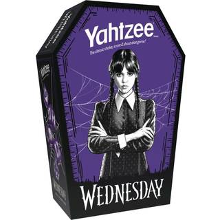 Yahtzee: Onsdag Dice Game Collectible Flocked Interior Coffin Dice Cup Classic Game Baserat på Addams Family Character Wednesday Addams Officiell