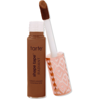 tarte form tape strlende medium dkkende concealer - 55W rig varm (dybere hud med meget varme rosenrde undertoner) - fuld strrelse