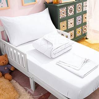 NTBay Toddler Bedding Set - 4 stykker blødt og åndbart krybbe -sengetøj til drenge og piger inkluderer quiltet dyne monteret ark fladt top ark og