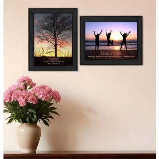 S?t med to lidenskab og teamwork sort indrammet printv?gskunst