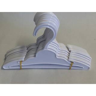 12 Vita plastdockhängare med slits för 18 tums dockkläder