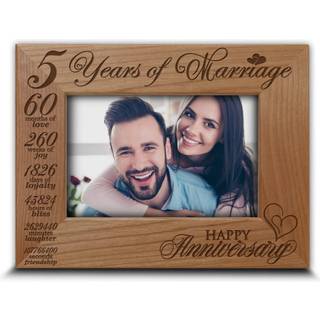 Bella Busta -5 ?rs ?gteskab - indgraveret ?gte tr?billeder (4 x 6 vandret)