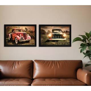 S?t med to vintage lastbiler sort indrammet printv?gskunst