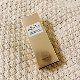 Dior Prestige Le Protecteur UV Jeunesse et Lumière Sheer Glow SPF 50+ PA++++-Exceptional Skin-Protecting and Correcting Fluid - Face and Neck