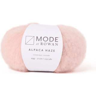 Mode at Rowan Alpaca Haze 017 Peony Indhold: 58% alpaca, 22% uld, 20% polyamid Vægt/længde: 25 g = ca. 212 meter Anbefalede pinde: 3.25-5.00 mm Strikkefasthed: 10 x 10 cm = 24-18 m x 38-27 p Vask:Vaskes i hånden / Tørres fladt.