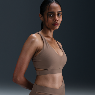 Nike Zenvy Rib-sports-bh med let støtte og indlæg til kvinder - brun - S