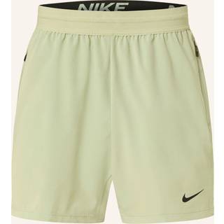 Nike shorts herre