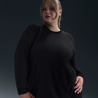 Nike One Relaxed Dri-FIT-top med lange ærmer til kvinder (plus size) - sort - 2X
