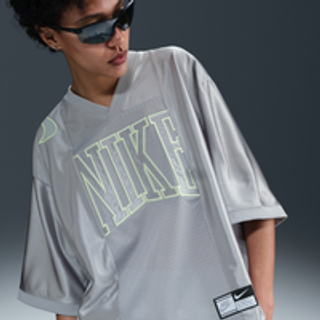 Oversized Nike Sportswear Street-trøje med korte ærmer og grafik til kvinder - grå - XS (EU 32-34)