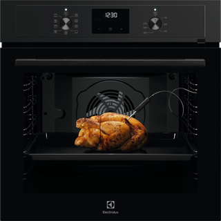 Electrolux 500 SurroundCook m/SteamBake Damp-/Varmluftsovn YOB420B