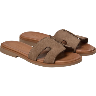 Pam Suede Sandal