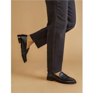 Jones Bootmaker Jones Bootmaker Black Sabra Heeled Slip-On Shoes