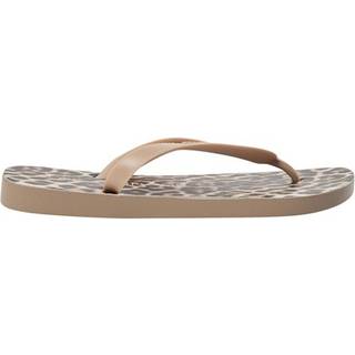 Vanda Sandaler, Leopard, 38