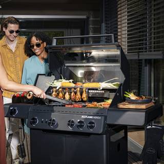 AllFlame Hero 4 Gasgrill 21000 watt fra Rösle - Sort farve - rustfrit stål/aluminium
