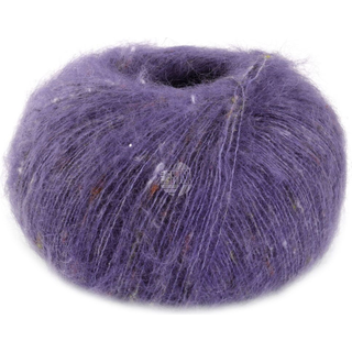 Lana Grossa Natural Superkid Tweed 630 Lilla Indhold: 60% superkid mohair, 30% silke, 7% bomuld, 3% polyester Vægt/Længde: 25 g = ca. 200 meter Anbefalede pinde: 4.50-5.00 mm Strikkefasthed: 10 x 10 cm = 21 m x 30 p Vask:Håndvask / Tørres fladt.