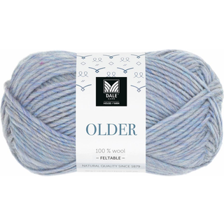 Dale Older 431 Blålilla meleret Indhold: 100% Uld Vægt/længde: 50 gram = ca. 95 meter Anbefalede pinde: 5.00 mm Strikkefasthed: 10 cm = 18 m Vask: Kan maskinvaskes - Uldvask 30 °C / Tørres fladt.