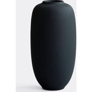 101 Copenhagen Vases - 'Sunao' vase, black in Black Ceramic