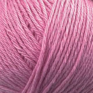 Permin Berta 54 Light pink Indhold:55% Uld, 45% bomuld Vægt/længde:50 g = ca. 175 m Anbefalede pinde:3½ - 4 mm Strikkefasthed:10 x 10 cm = 22 m x 32 p Kan vaskes på maskine, maks. 30°C / Tørres fladt.