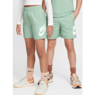 Vævede Nike Club-shorts (15 cm) til større børn - grøn - M