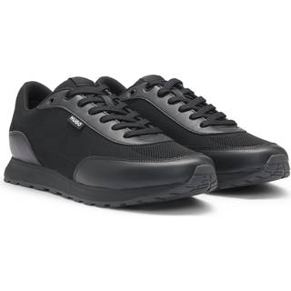 Sneakers med strikket effekt og detaljer i imiteret læder