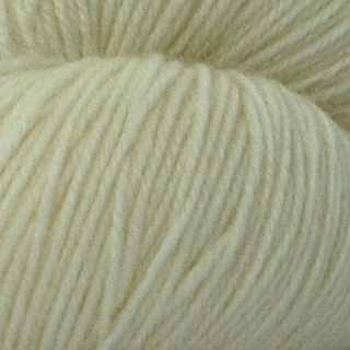 Hjertegarn Armonia Handdyed 9999 Indhold: 75% superfin superwash merinould, 25% nylon Vægt/længde: 100 g = ca. 400 meter Anbefalede pinde: 2.5-3 mm Strikkefasthed: 10 x 10 cm = 28 m Vask: Uldvask 30º / Brug uldvaskemiddel.