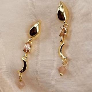 BLUSH EARSTUD | GOLDEN