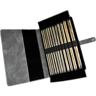 LYKKE Jumperpindesæt Driftwood, Grå, 35 cm Materiale:Birketræ Type:Jumperpinde Størrelser:3.50, 3.75, 4.00, 4.50, 5.00, 5.50, 6.00, 6.50, 8.00, 9.00, 10.00 og 12.00 mm Pindelængde:35 cm.