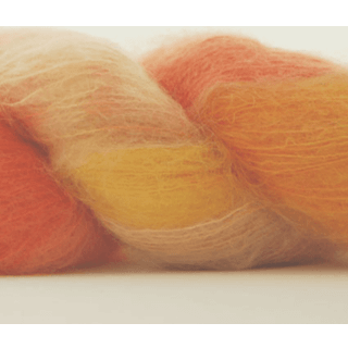 Hjertegarn Kid Mohair Hand-Dyed 105 Indhold: 75% super kid mohair, 25% nylon Vægt/længde: 50 g = ca. 420 meter Anbefalede pinde: 3-5 mm Strikkefasthed: 10 x 10 cm = 18-22 m Vask: Håndvask / Tørres fladt.