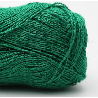 BC Garn Lino 68 Smaragd Indhold: 100% Hør Vægt/længde: 50 g = ca. 150 meter Anbefalede Pinde: 3.00-4.00 mm Strikkefasthed: 10x10 cm = 26 m x 32 p Vask: Maskinvask 40 ºC / Tåler ikke tørretumbling.