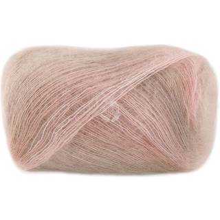 Lana Grossa Cottonhair 105 Mauve/rosa/sartrosé/beige/taupe Indhold:70% mohair, 30% bomuld Vægt/længde:50 g = ca. 450 meter Anbefalede pinde: 3.50 - 4.00 mm Strikkefasthed:10 x 10 cm = 24 m x 32 p Vask:Håndvask / Tørres fladt.