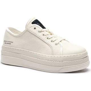 Armani Exchangetil kvinder. XW001196AF14599M0107 Hvide plateautræningssko (38), Fast, Blonder, Casual