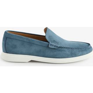 Loafers i ruskind med kontrastfarvet ydersål