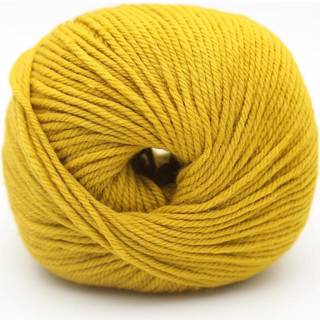 Kremke The Merry Merino 110 GOTS 14 Brass Indhold: 100% merinould Vægt/længde: 50 g = ca. 110 m Anbefalede pinde: 4-5 mm Strikkefasthed: 10 cm = 18 m Vask: Forsigtig maskinvask.