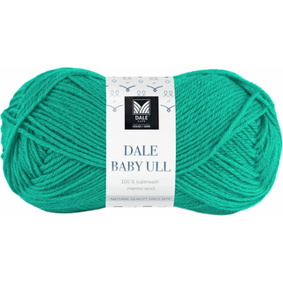 Dale Baby Ull 8553 Tropisk blå Indhold: 100 % superwash merinould Vægt/længde: 50 g = ca. 165 meter Anbefalede pinde: 2.5-3 mm Strikkefasthed: 10 cm = 32 m (pind 2.5 mm) / 28 m (pind 3 mm) Vask: Uldvask 40 °C / Brug vaskemiddel til uld/silke / Brug ikke skyllemiddel / Tørres fladt.