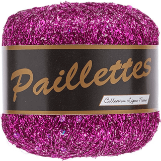 Lammy Paillettes 406 Indhold: 75% Polyester, 25% Pailletter Vægt/længde: 25 g = 325 meter Anbefalede pinde: 3.00 mm Strikkefasthed:10 cm x 10 cm = 35 m x 45 r Håndvask ved 30°C / Tørres fladt / Tåler ikke strygejern .