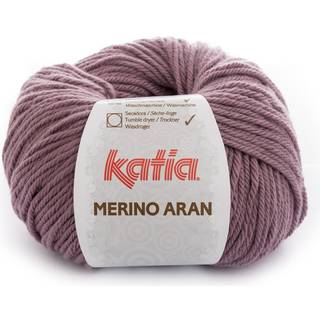 Katia Merino Aran 085 Mørk mauve Indhold: 52% superwash merinould, 48% akryl Vægt/længde: 100 g = ca. 155 meter Anbefalede pinde: 4.5-5.5 mm Strikkefasthed: 10 x 10 cm = 16 m x 20 p Vask: Finvask 30℃ / Kan tørretumbles.