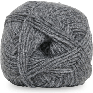 Hjertegarn Sock 4 1250 Indhold: 75% superwash uld, 25% polyamid Vægt/længde: 50 g = ca. 210 meter Anbefalede pinde:2.5-3 mm Strikkefasthed:10 x 10 cm = 28 m Vask:Uldvask 30º / Brug uldvaskemiddel.