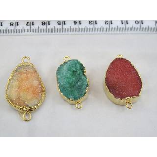 BRCBEADS AGATE PENDANT Natural Druzy Agat med guld Bezel To kroge sæt med 3 blandet form blandet farve