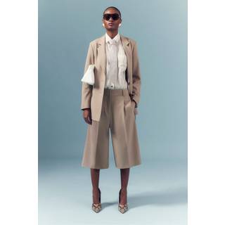 River Island Skræddersyet / tætsiddende ShortsEU 38 (UK 10)