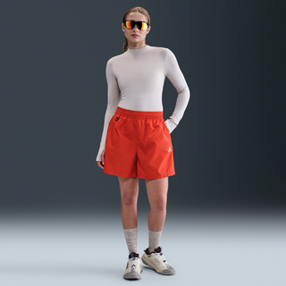 Nike ACG Repel-shorts i ripstop med mellemhøj talje til kvinder - rød - S (EU 36-38)