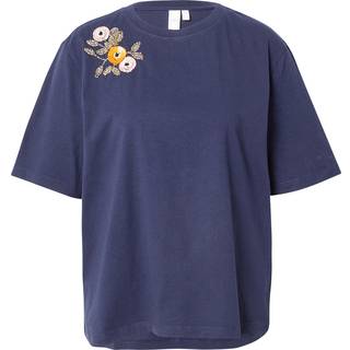 Yassannia T-shirt