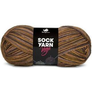 Mayflower Sock Yarn Universe Vega 05 Mokka/Karry/Kanel/Latte Indhold: 75% Superwash uld, 25% Polyamid Vægt/længde: 50 gram = ca. 210 meter Anbefalede pinde: 2.50-3.00 mm Strikkefasthed: 10 x 10 cm = 28 m x 42 rk Finvask eller uldvask 40°C / Tørres fladt.