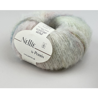 Permin Nellie 01 Enhjørning Indhold: 55% børstet alpaca, 24% bomuld, 21% uld Vægt/længde: 50 g = ca. 200 meter Anbefalede pinde: 3.50-4.00 mm Strikkefasthed: 10 x 10 cm = 18-20 m x 28-30 p Vask: Håndvask.